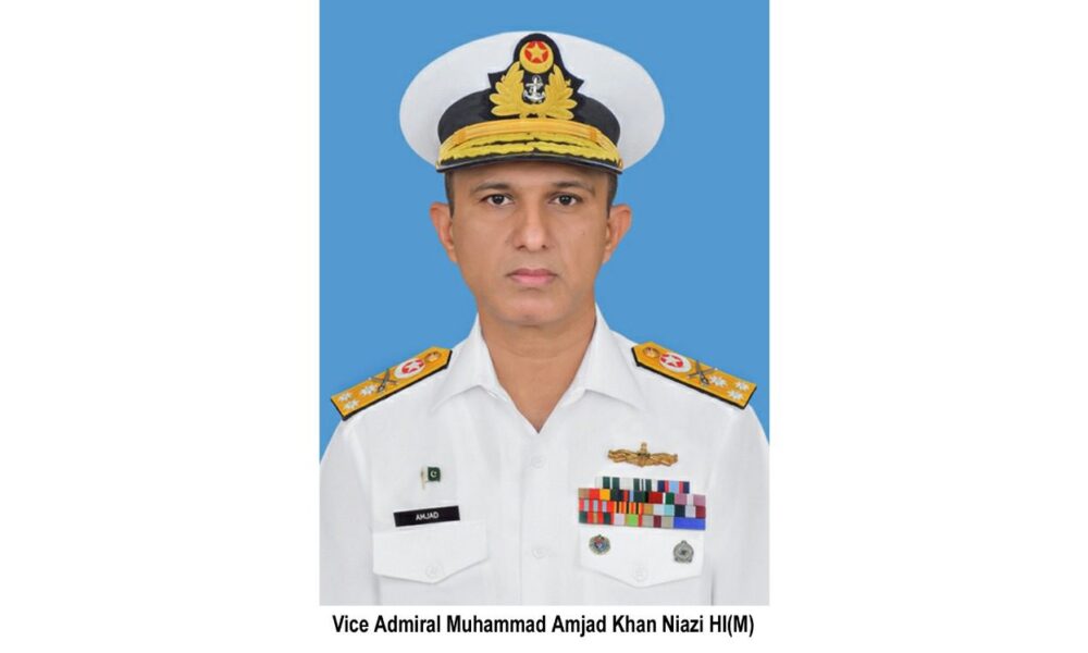 Admiral Amjad Khan Niazi is new chief of Pakistan Navy