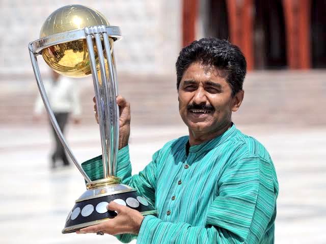Javed Miandad has voiced his opposition to the Pakistan cricket team traveling to India 