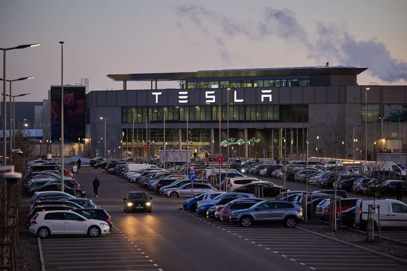 Union fails to gain further foothold at Tesla’s German factory