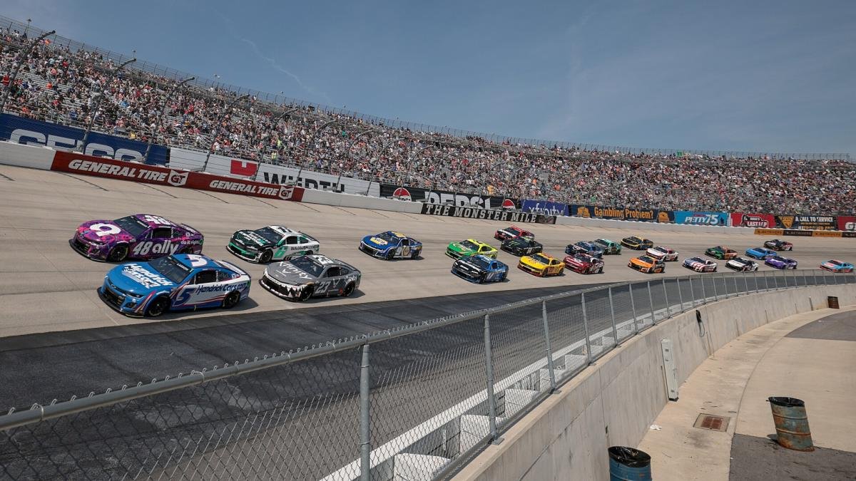Dover NASCAR Cup results Denny Hamlin scores third win of the season