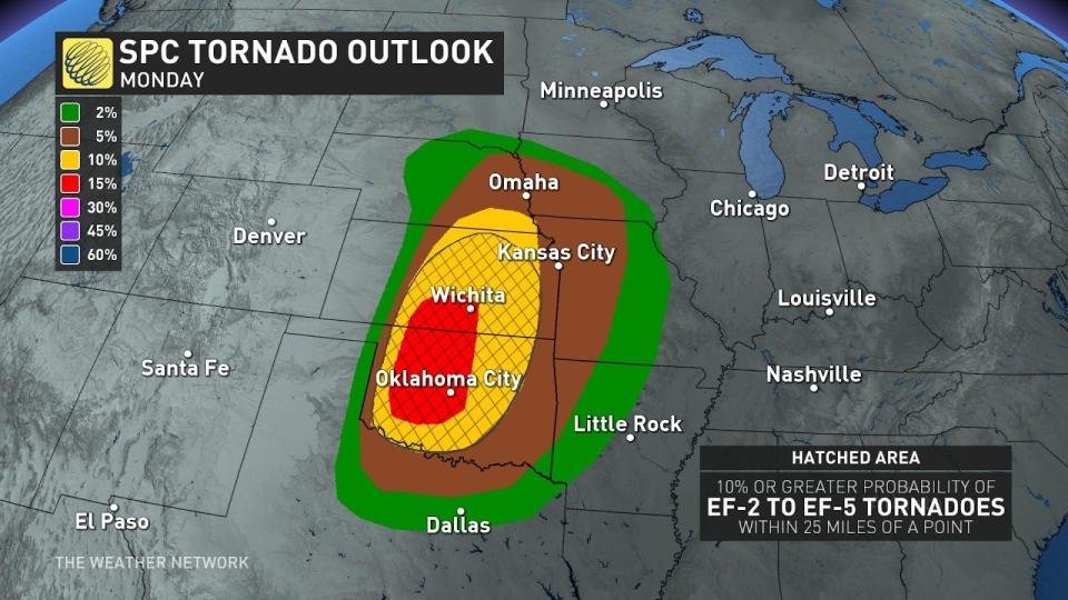 Strong tornadoes, 'giant' hail possible Monday as storms target