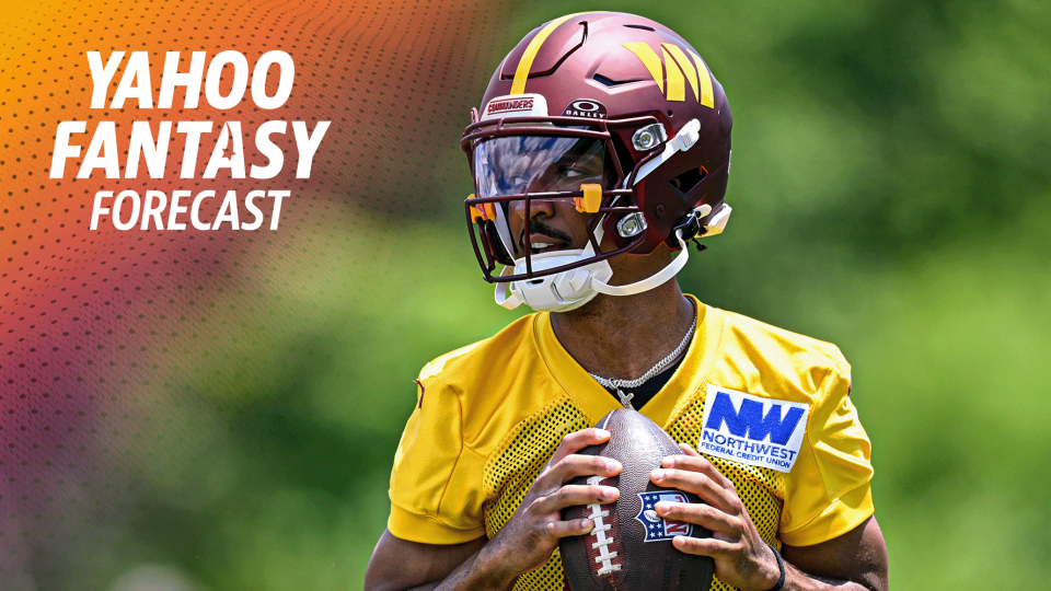 12 training camp questions we have at the QB + RB position | Yahoo Fantasy Forecast