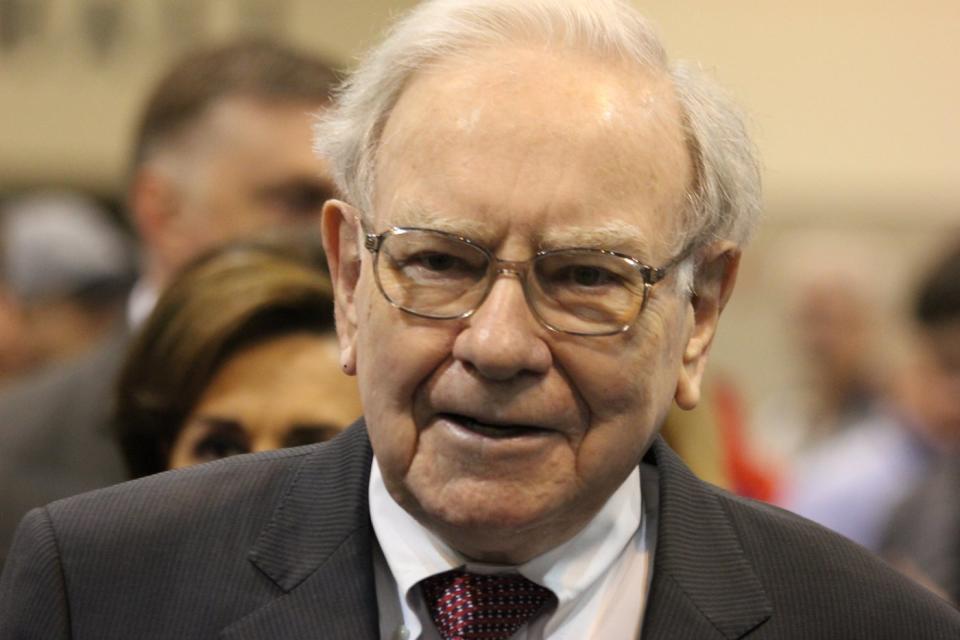 45% of Warren Buffett’s 8 Billion Portfolio Is Invested in 3 Artificial Intelligence (AI) Stocks