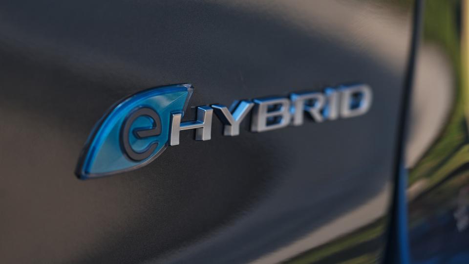 6 Hybrid Vehicles To Stay Away From Buying