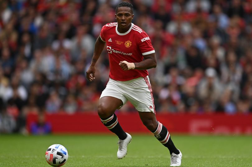 Antonio Valencia announces Old Trafford return as Manchester United statement made