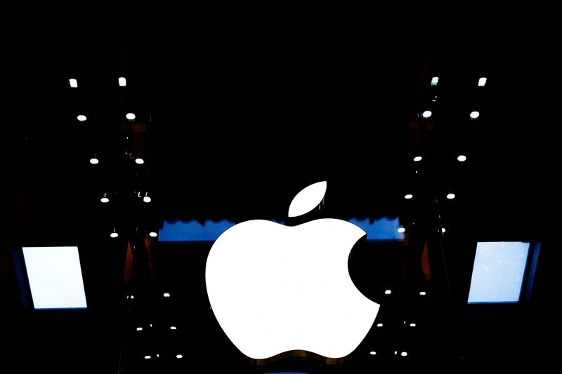 Apple’s artificial intelligence features to be delayed, Bloomberg News reports