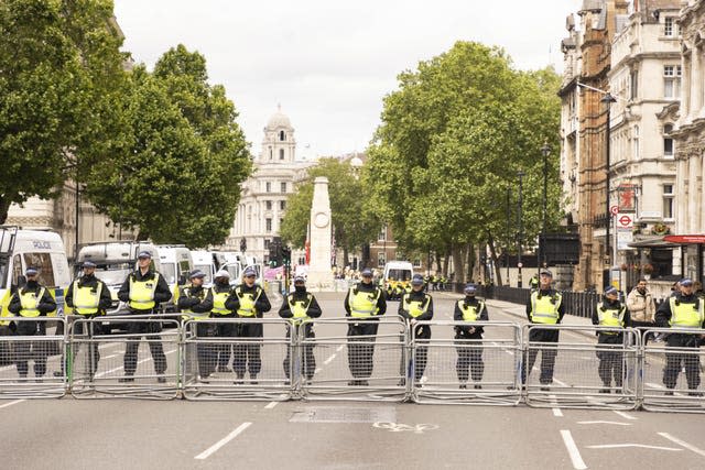 Around 1,000 police deployed amid Tommy Robinson protest and counter-march