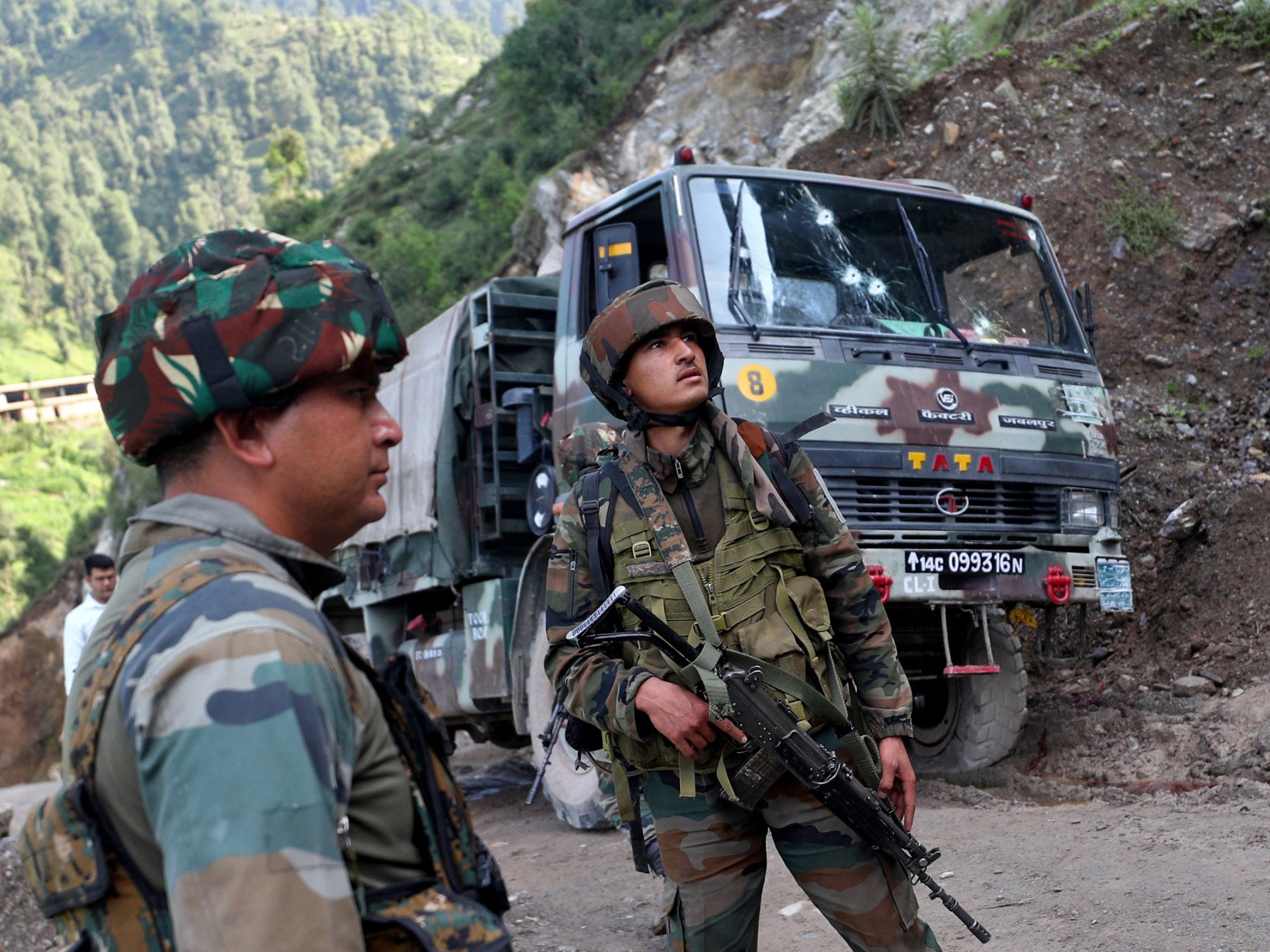 At least 4 Indian soldiers killed during firefight in Kashmir