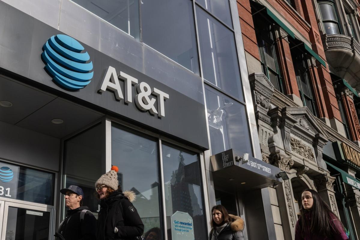 AT&T Data Hack Prompts FCC Probe, Raises Broad Security Concerns