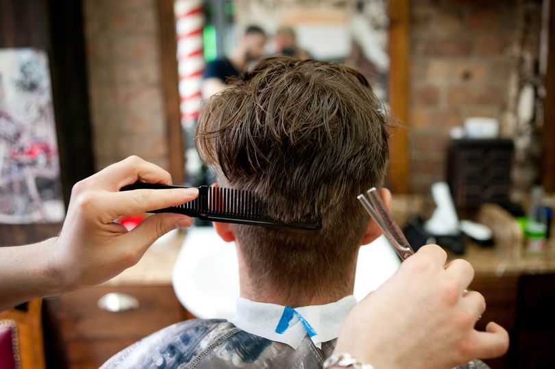 Balding man gets haircut that ends up making him look ’30 years younger’