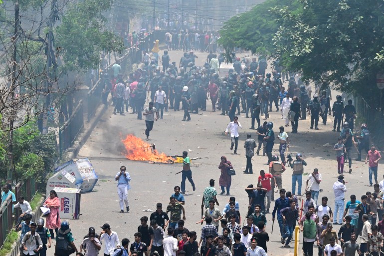 Bangladesh cuts mobile internet as student protests over jobs intensify