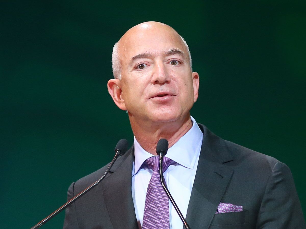 Bezos to Sell  Billion of Amazon as Shares Hit Record High