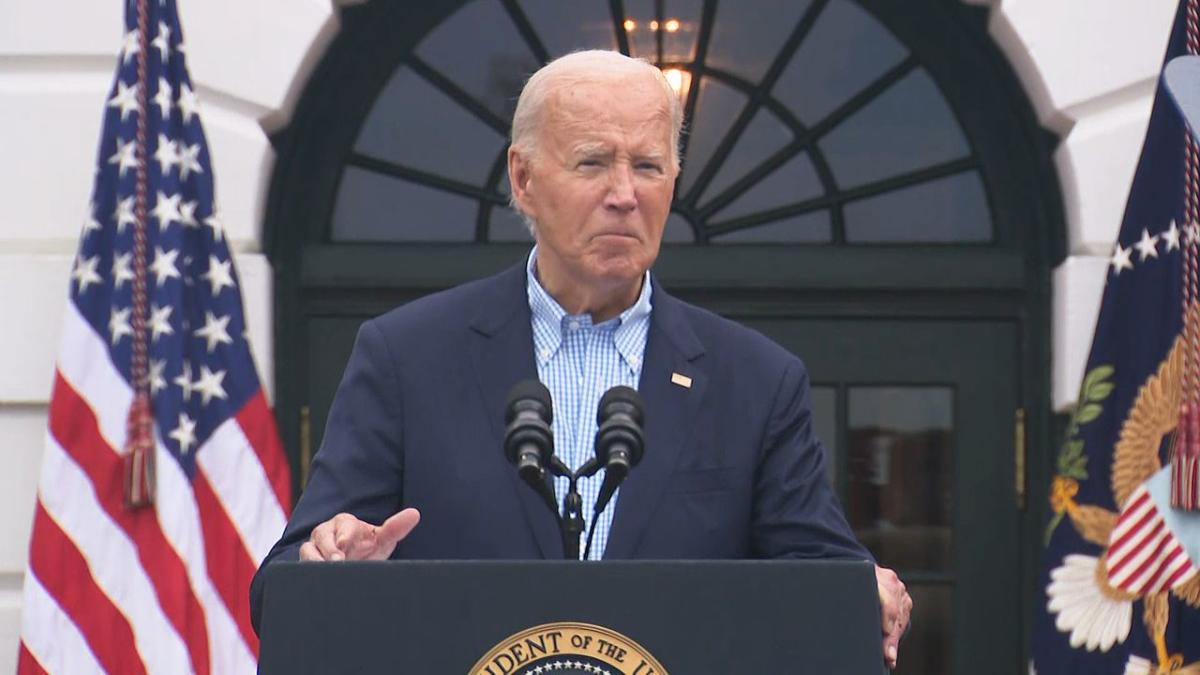 Biden appears confused and loses train of thought in Fourth of July speech