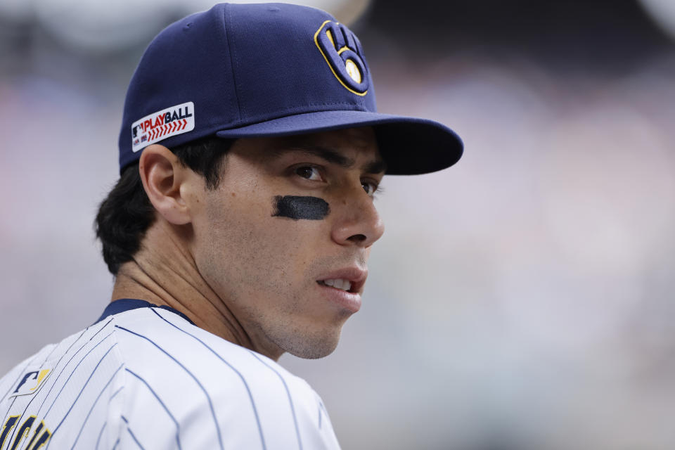 Brewers All-Star, NL batting leader Christian Yelich heads to IL, could face season-ending spine surgery