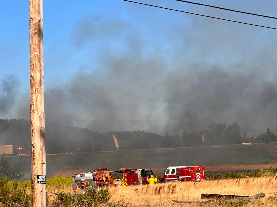 Brush fire reported near I-5 off North Game Farm Road