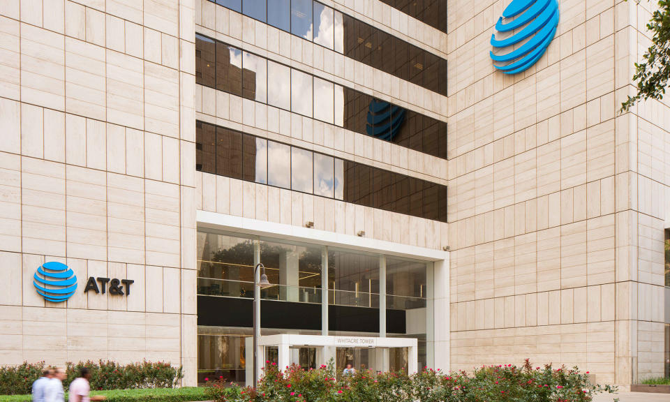 Can Retirees Still Trust AT&T’s 5.8% Dividend Yield?