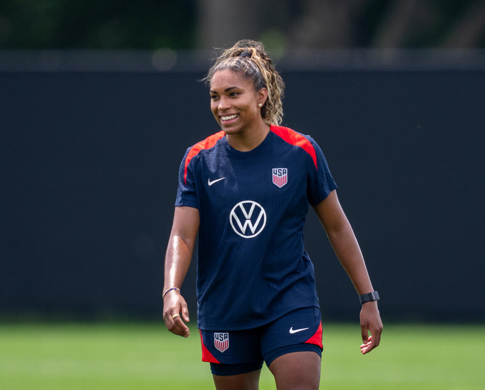 Cat Macario withdraws from USWNT Olympic roster with knee irritation, will be replaced by Lynn Williams