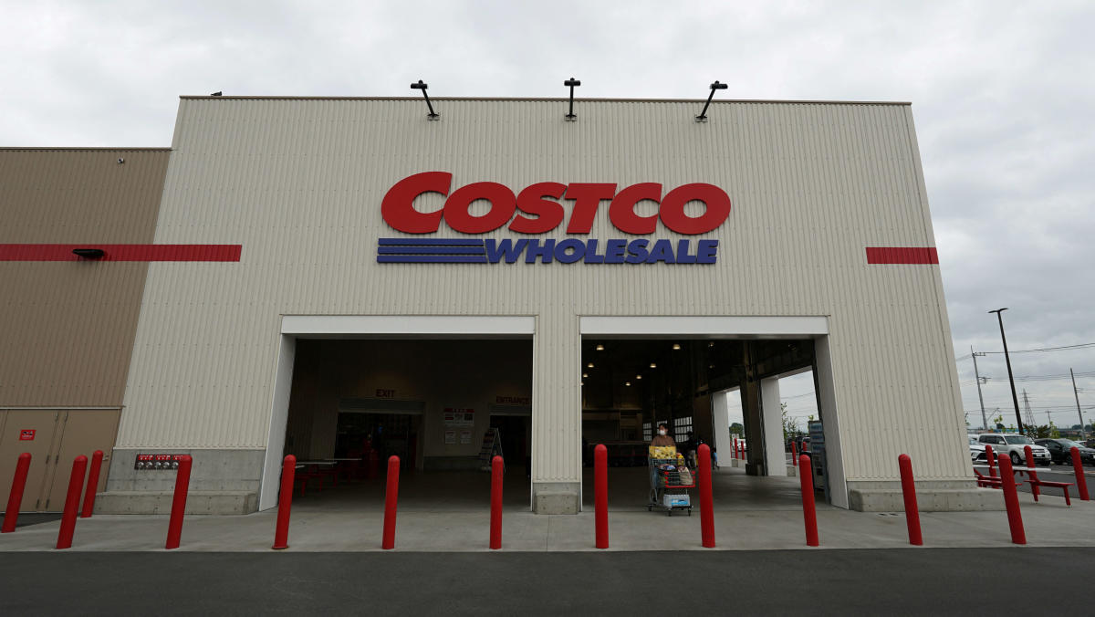 Costco raises membership fees for first time since 2017