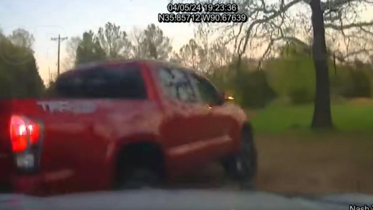 Drug Dealer In Toyota Tacoma Flees Off-Road From The Cops