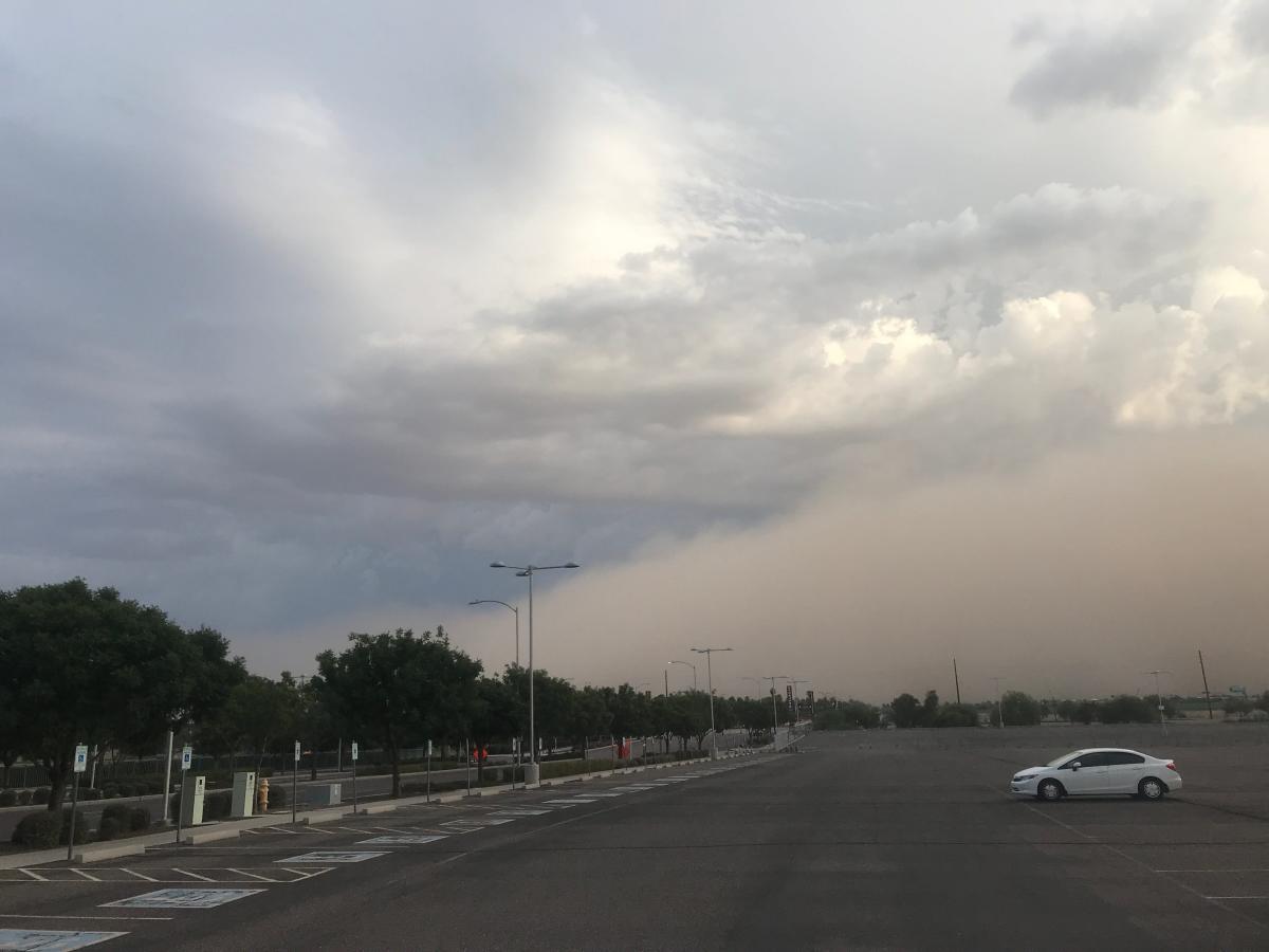 Dust storm warning issued for Maricopa County