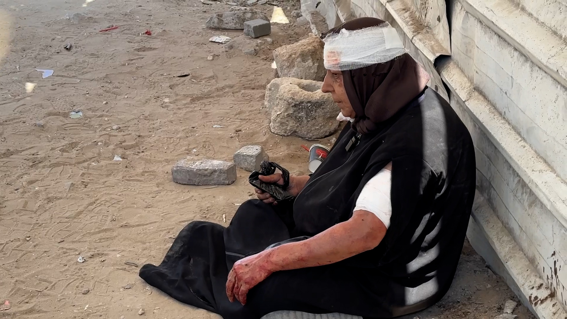 Elderly Palestinians seek help at deserted Gaza City hospital