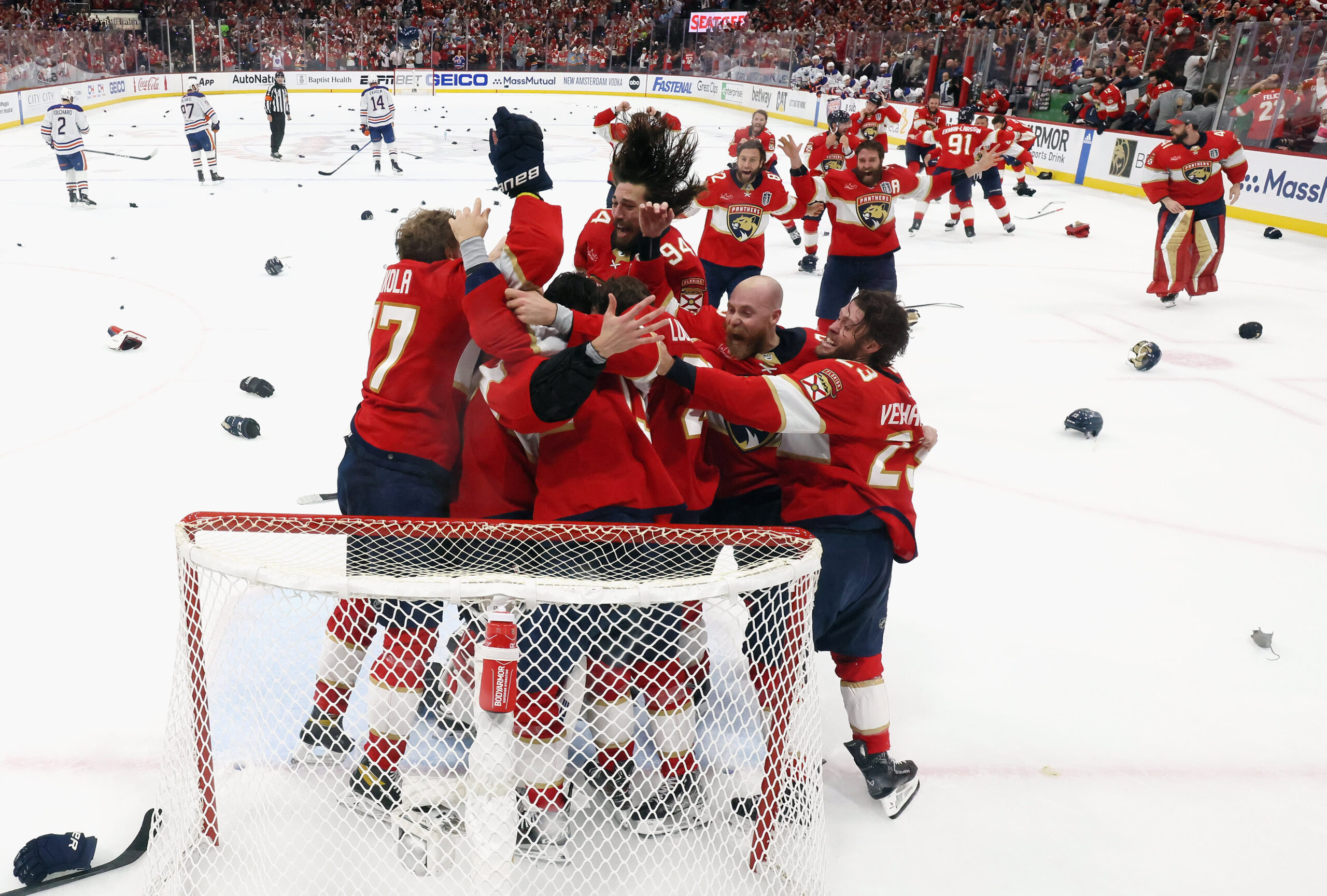 Florida Panthers games are moving from cable to local broadcast stations