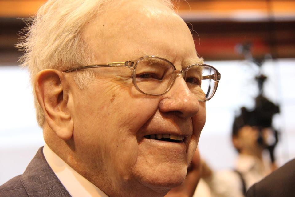 Forget Chevron? Buffett Is Buying Up This Energy Stock Instead