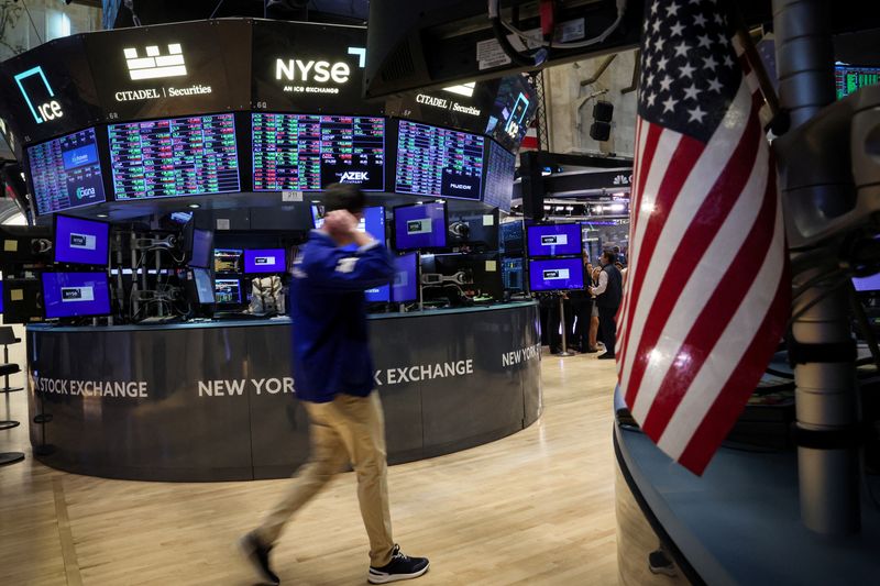 Futures flat with inflation data, earnings in focus