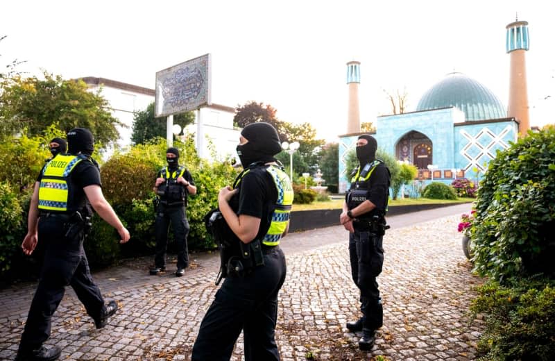 German authorities ban Islamic Centre Hamburg