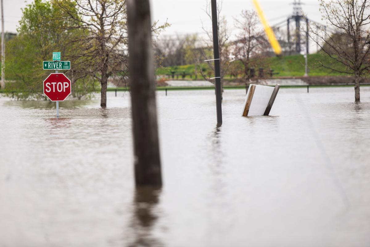 Iowa cities along the Mississippi River are the latest to be hit by flooding