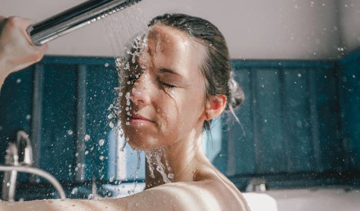 “It’s Awesome For You”: According To A Doctor, Doing This At The End Of Your Shower Can Have Incredible Health Benefits