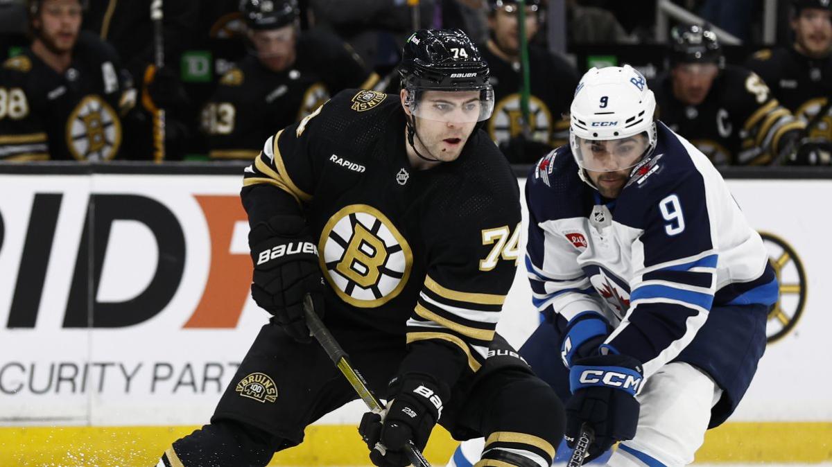 Jake DeBrusk leaves Bruins to sign with Canucks in free agency