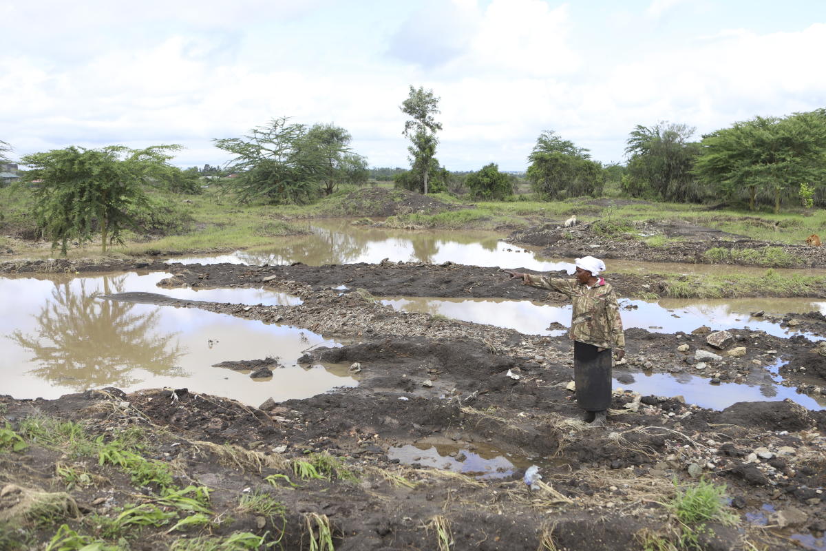 Kenya’s dramatic flooding sweeps away a central part of the economy: Its farms