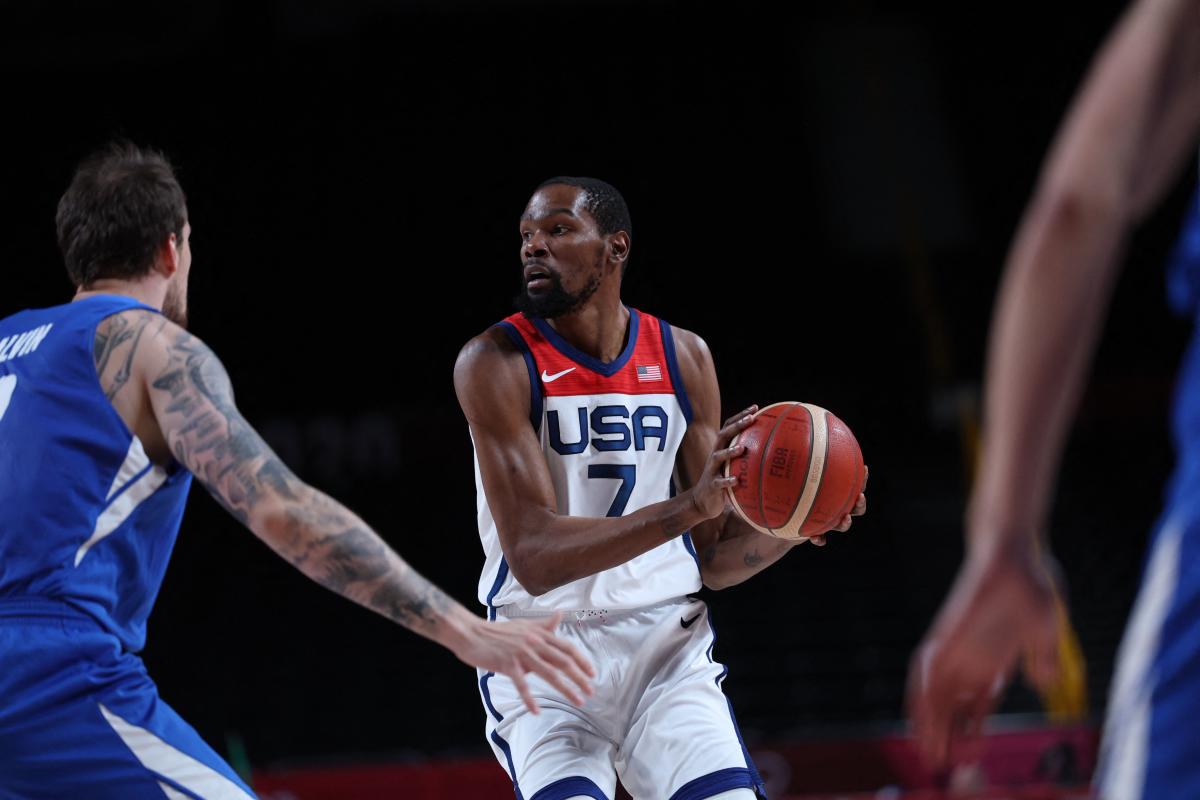 Kevin Durant sidelined with minor calf injury to start Team USA training camp