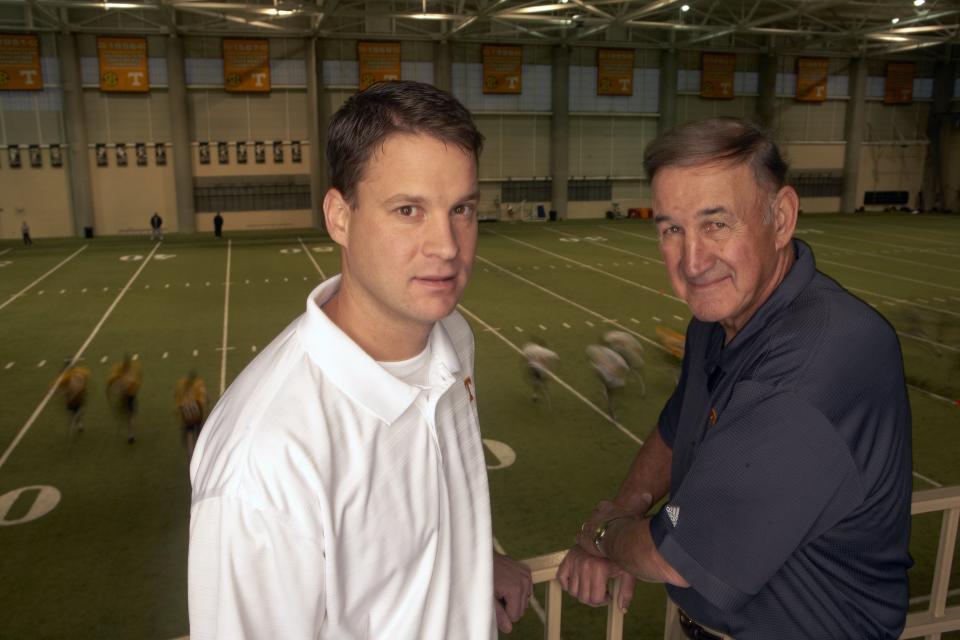 Lane Kiffin calls his dad Monte a ‘superhero’ in wake of longtime NFL coach’s death