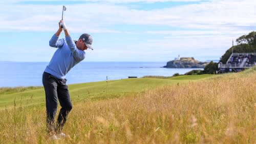 Ludvig Åberg leads by one, with Rory McIlroy three back at Genesis Scottish Open