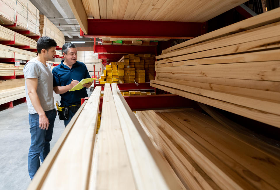 Lumber Prices Are Crashing! What Does That Mean for Home Depot Stock Investors?