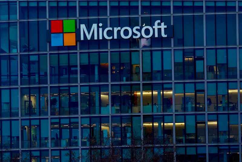 Microsoft’s slow cloud growth signals AI payoff will take longer