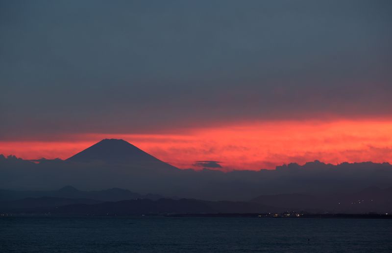 More American tourists head to Japan as battered yen beckons