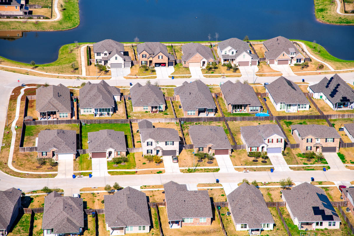 Mortgage rates rise for the first time since May