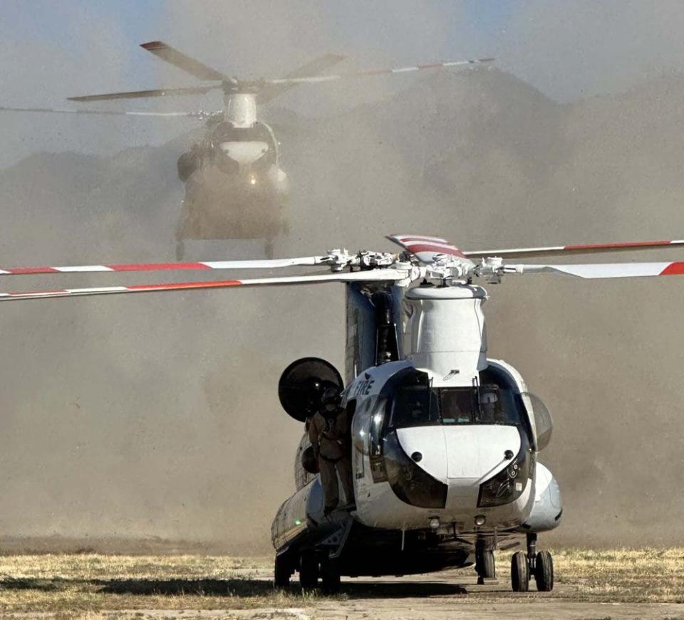 New Chinook Helitankers battle Vista Fire from the air