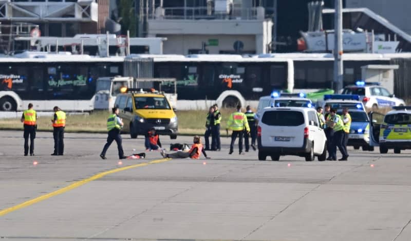 One in 10 flights at Frankfurt airport cancelled amid climate action