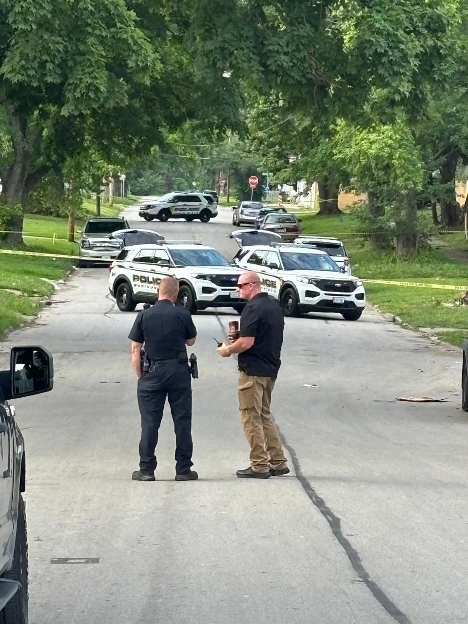 One person wounded in stand-off with Springfield Police; two other shooting victims located nearby