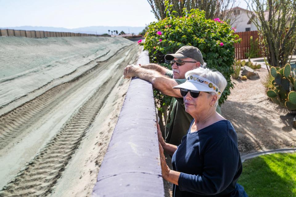 Palm Desert residents cry foul as developer builds ‘a mountain behind us’