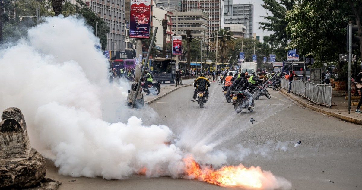 ‘Ruto must go!’: Kenyan police confront antigovernment protesters