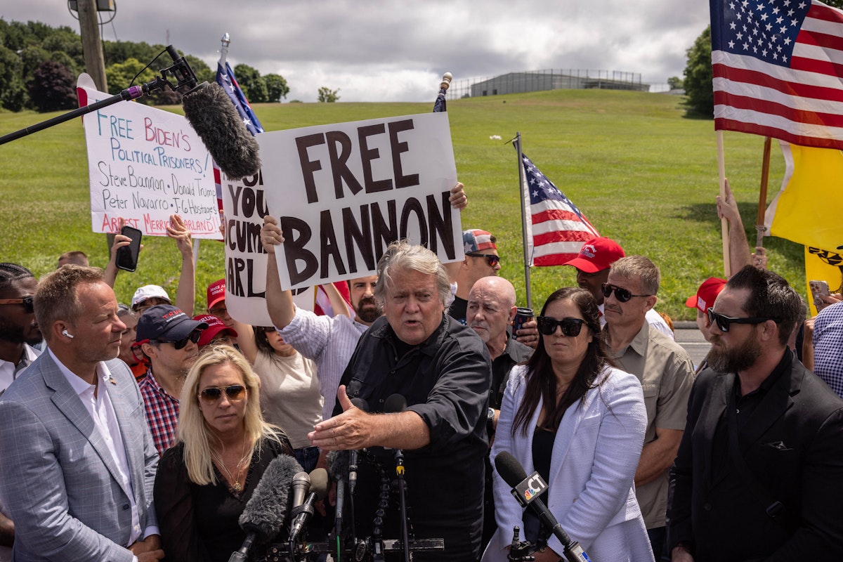 Steve Bannon Press Conference Outside Prison Ends in Total Disaster