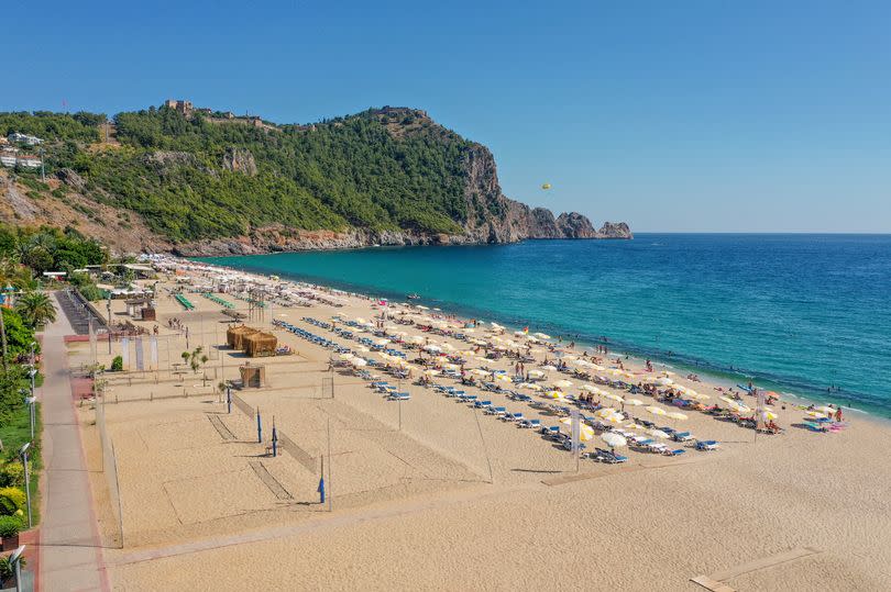 The ‘absolute gem’ of a beach with £2 pints and ice cream for under 99p you can fly to from Manchester Airport