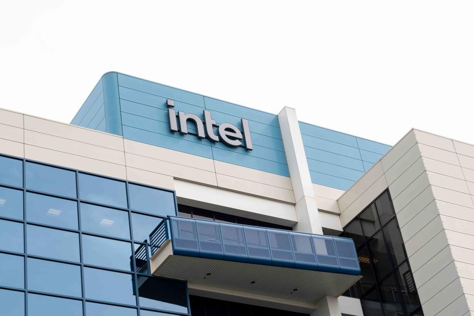 Top Stock Movers Now: Intel, Corning, SolarEdge, and More