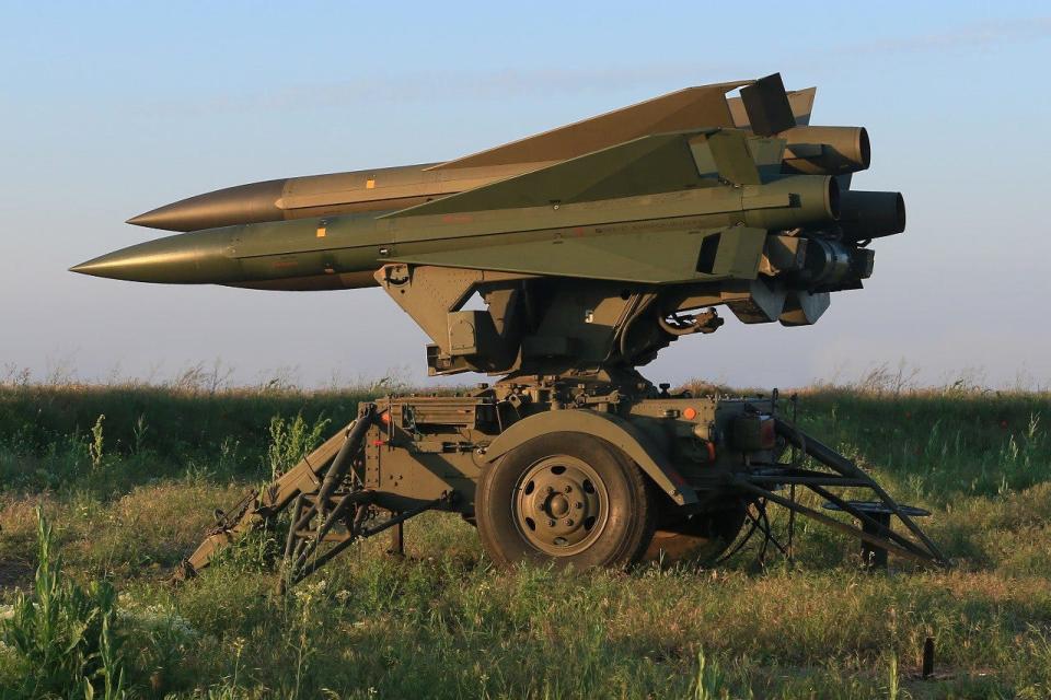 Ukraine is killing Russian missiles with hand-me-down air defense weapons the US retired decades ago