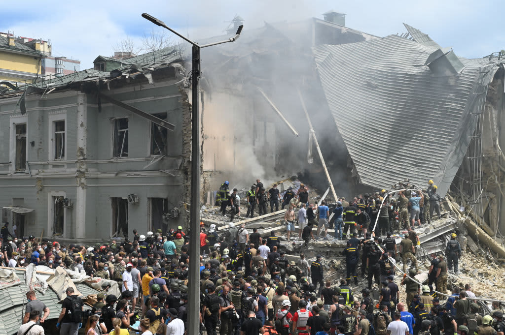 Ukrainian children’s hospital hit, 31 people killed in daytime Russian missile attack